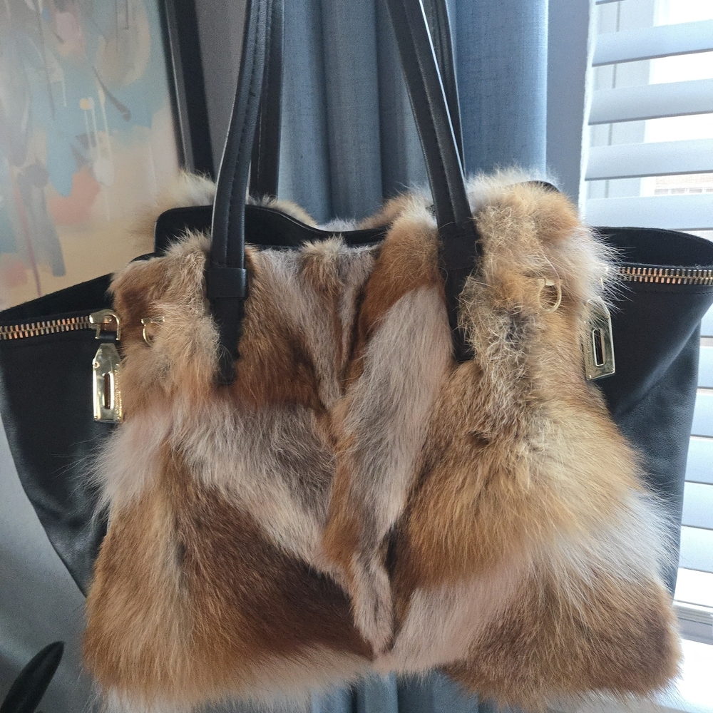 Ferragamo Fur Verve Tote Black Leather Authentic Rare - Picture 8 of 17